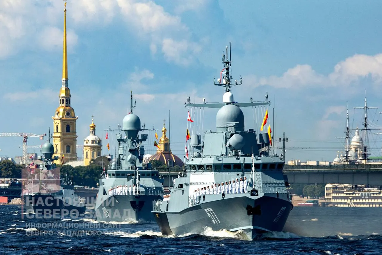 Минобороны приняло решение не проводить в Санкт‑Петербурге главный парад ко Дню ВМФ — это уже вторая отмена подряд; День ВМФ в этом году отмечают 26 июля.