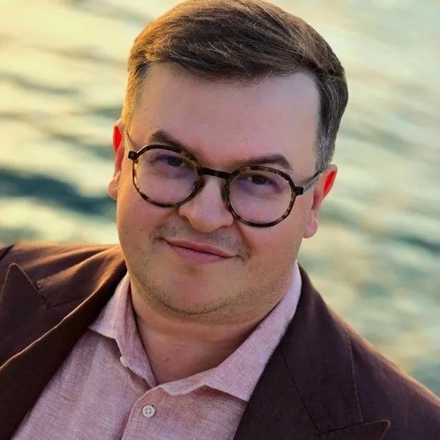Министерство юстиции включило в реестр «иностранных агентов» экс‑сопредседателя движения «Голос» Станислава Андрейчука. Ранее против него возбудили уголовное дело за непредоставление отчётности по уже ликвидированной организации; Андрейчук связывает действия ведомства с предстоящими выборами в Госдуму.