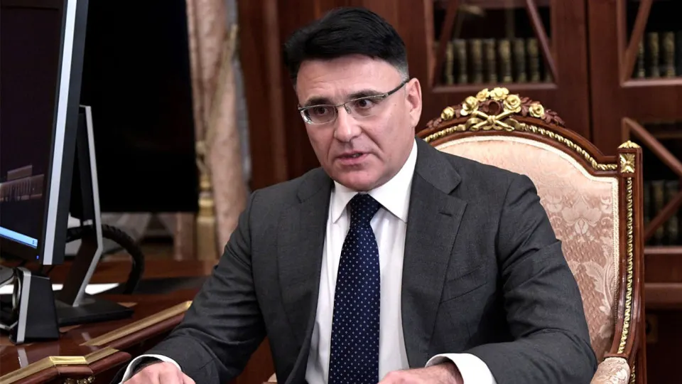 Александр Жаров заявил о необходимости квотирования зарубежного кинопроката, чтобы отбирать «лучшие» иностранные картины и освободить экранное время для отечественного кино.