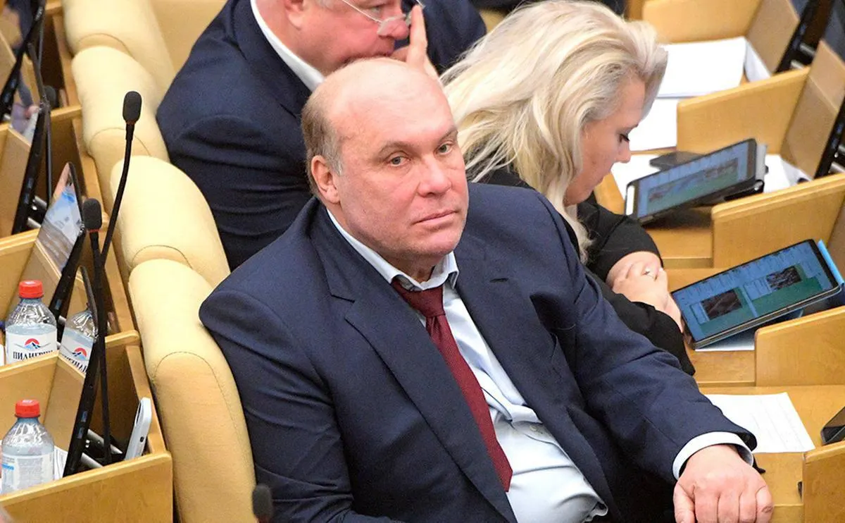 Депутат Андрей Колесник назвал сообщения о возможной мобилизации слухами, распространяемыми иностранными спецслужбами.