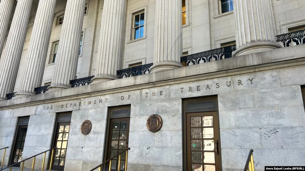Министерство финансов США ввело санкции против физических и юридических лиц в Иране, Турции и ОАЭ, обвиняя их в помощи Тегерану в закупке вооружений и пополнении запасов ракет и беспилотников.