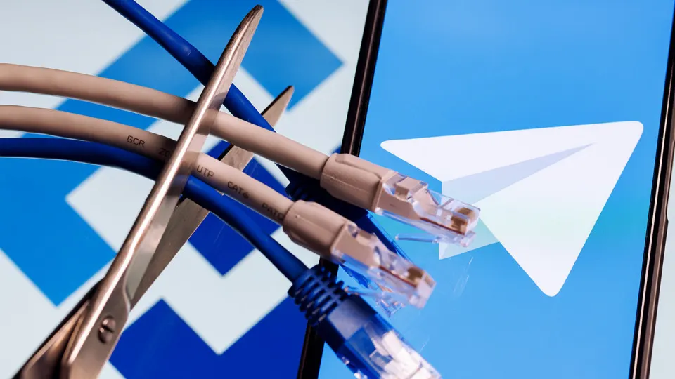 По данным исследований, в марте Telegram использовали почти 94,3 млн человек (76,5% населения). Несмотря на ограничение доступа и падение входящего трафика, многие россияне продолжают пользоваться сервисом через VPN и сохраняют к нему регулярный интерес.