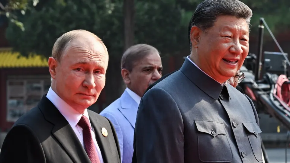 В макропрогнозе кабинета министров не учитывается скорый запуск газопровода «Сила Сибири‑2»: до конца 2020‑х годов Россия не рассчитывает существенно увеличить экспорт газа в Китай сверх уже согласованных проектов.