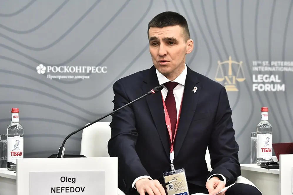 Высшая квалификационная коллегия судей рассмотрит 26 мая рекомендацию о переводе судьи Верховного Суда Олега Нефедова на пост заместителя председателя и председателя коллегии по гражданским делам. Нефедов известен рядом резонансных решений.