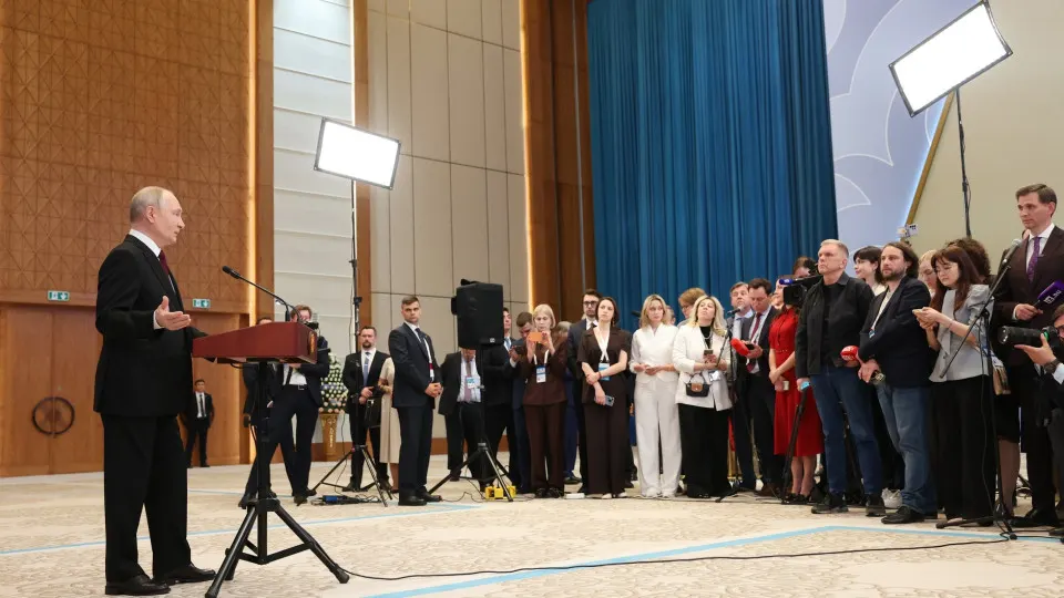 На пресс‑конференции по итогам саммита ЕАЭС президент заявил, что Россия располагает средствами для ответных действий в случае ударов по Калининграду и предупредил Армению о риске повторения «украинского сценария» при стремлении к евроинтеграции.