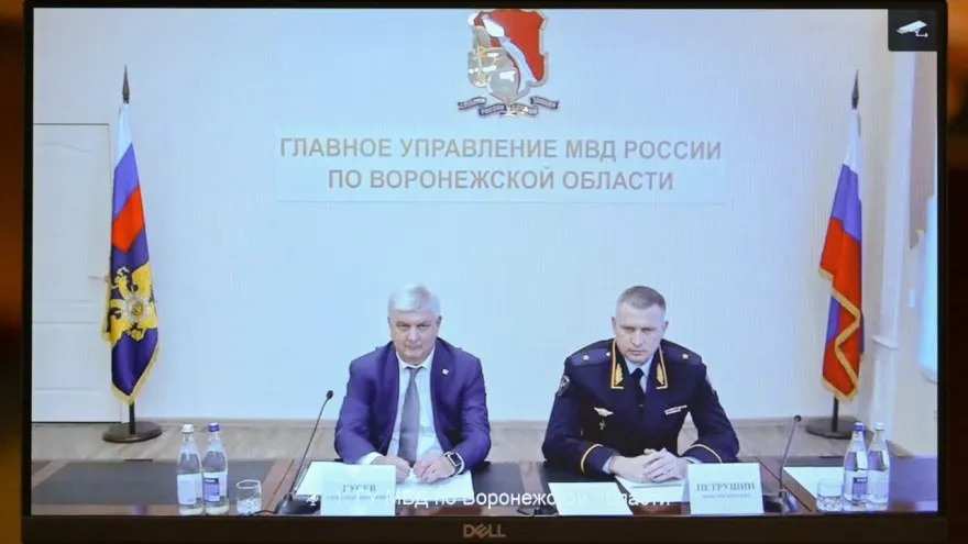 8 июня министр внутренних дел представил личному составу нового начальника ГУ МВД по Воронежской области — генерал-майора Максима Петрушина, назначенного указом президента. Петрушин ранее руководил УМВД Ульяновской области.