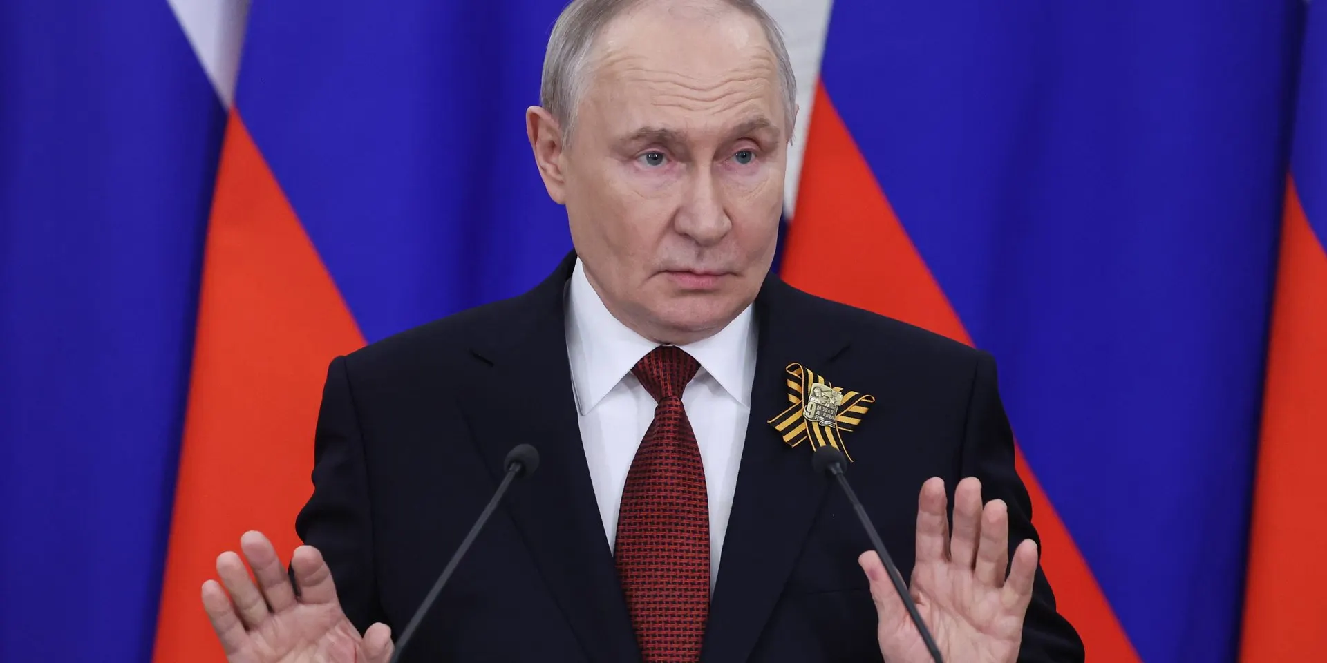 Министерство финансов и Центробанк заявили президенту, что сохранение текущего уровня трат на войну приведёт к росту дефицита и потребует урезания невоенных расходов.
