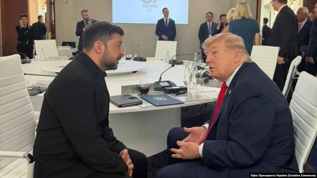 На саммите G7 в Эвиане главы стран «семёрки» подтвердили единство в вопросе поддержки Украины и обсудили возможные новые санкции в энергетике и банковском секторе. Официальных решений пока не объявлено.