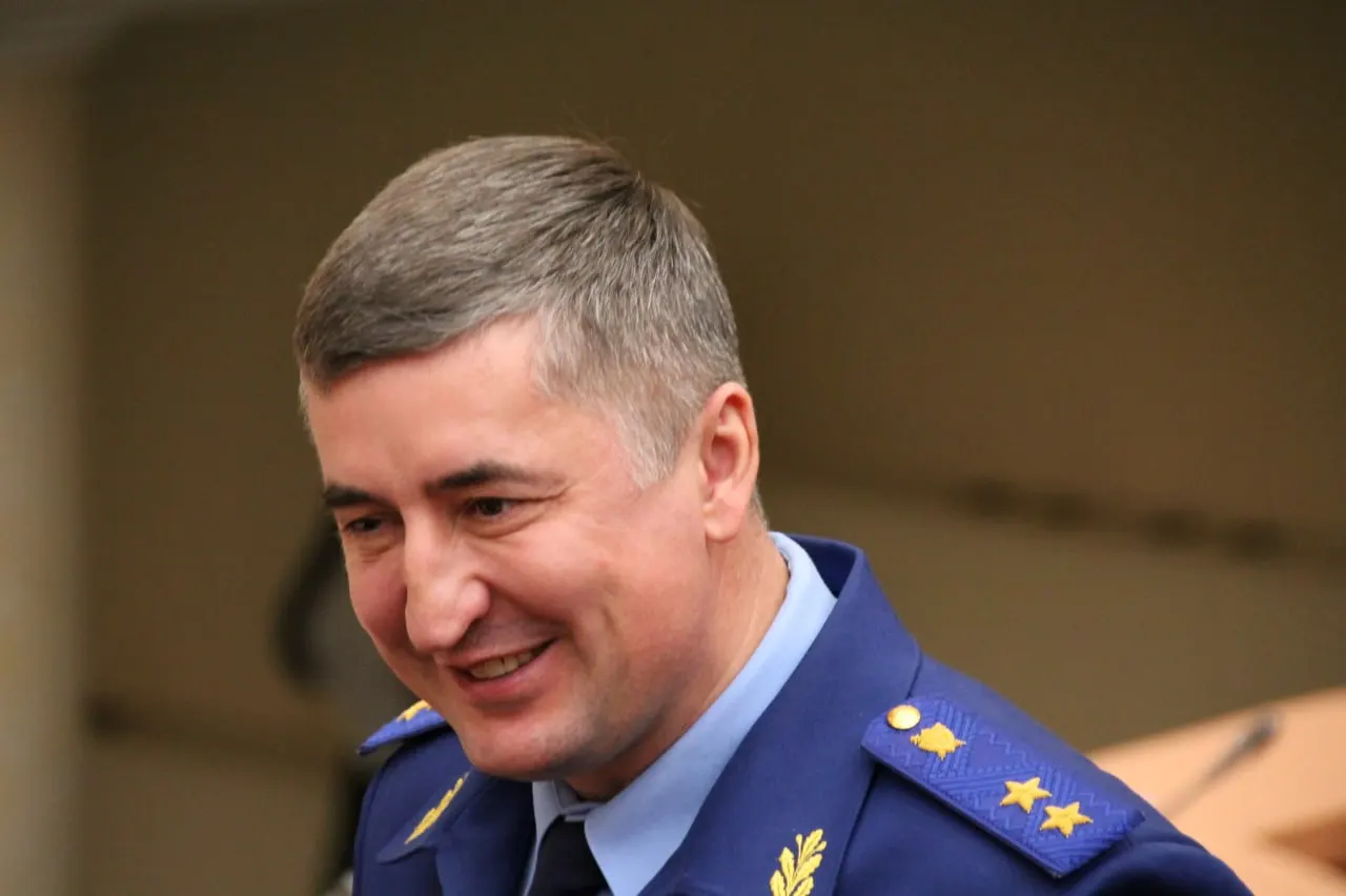 Президент подписал указ: экс-прокурор Саратовской области Сергей Филипенко переведён на аналогичную должность в Воронежской области на пять лет. Новым прокурором Саратовской области назначен Роман Пантелеев. Указ вступил в силу 28 июня.