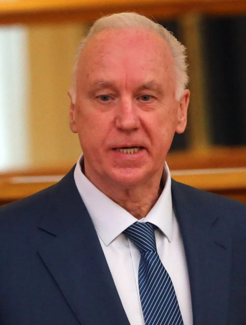 Глава Следственного комитета заявил о законопроекте об ужесточении ответственности за преступления, совершённые с применением информационно‑коммуникационных технологий — включая искусственный интеллект, VPN и прокси. Особый акцент планируется на кибермошенничестве, незаконном обороте данных и посягательствах на критическую инфраструктуру.