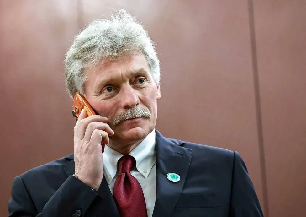 Представитель Кремля сообщил, что переговоры с мессенджером ведутся, но пока без заметной активности со стороны Telegram. Ограничения действуют с 2025 года, однако сервис остаётся популярным в России и используется официальными каналами.
