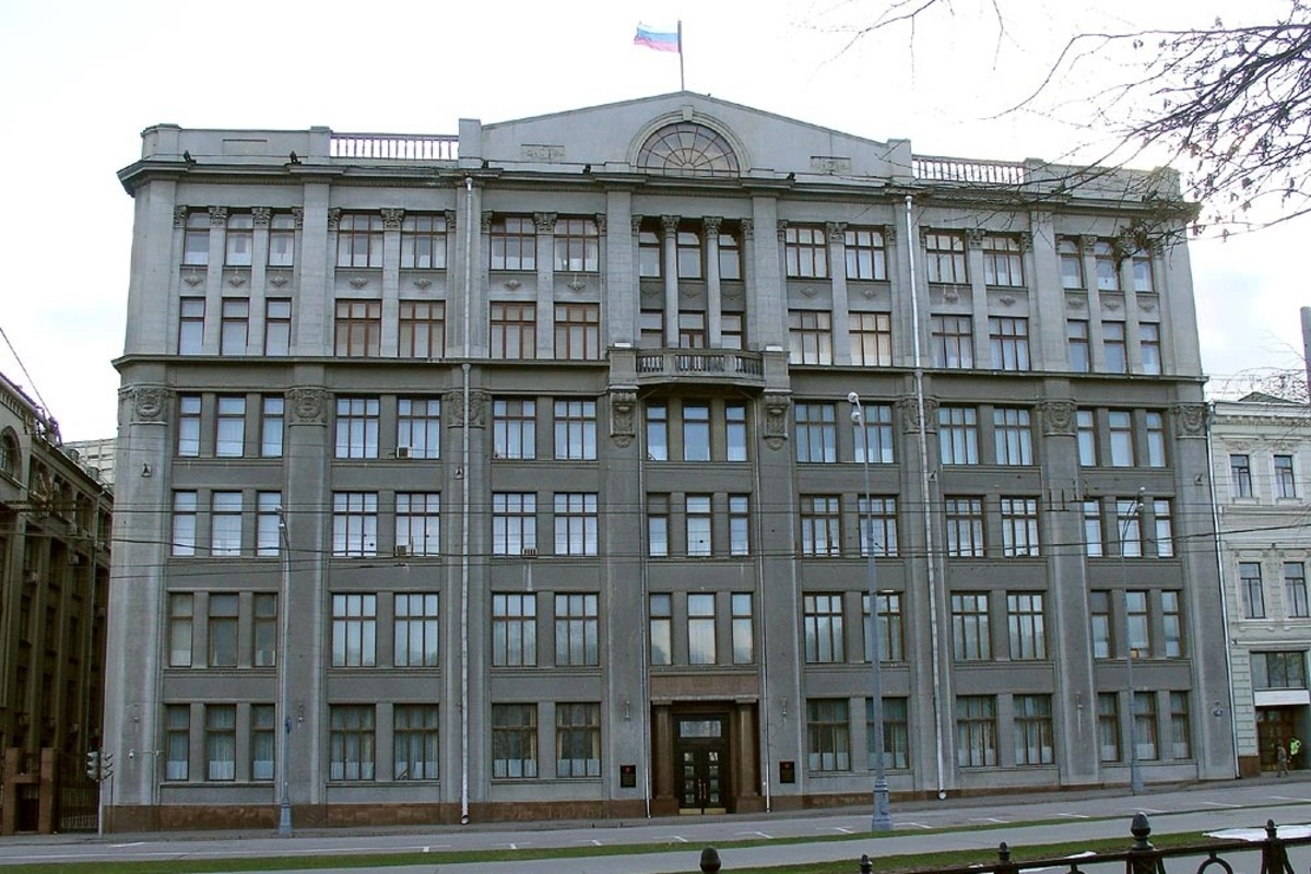 Три источника в провластных СМИ сообщили, что в конце июня в администрации президента рекомендовали не размещать фото и видео последствий украинских ударов по территории РФ и усилить демонстрацию результатов ударов по Украине.