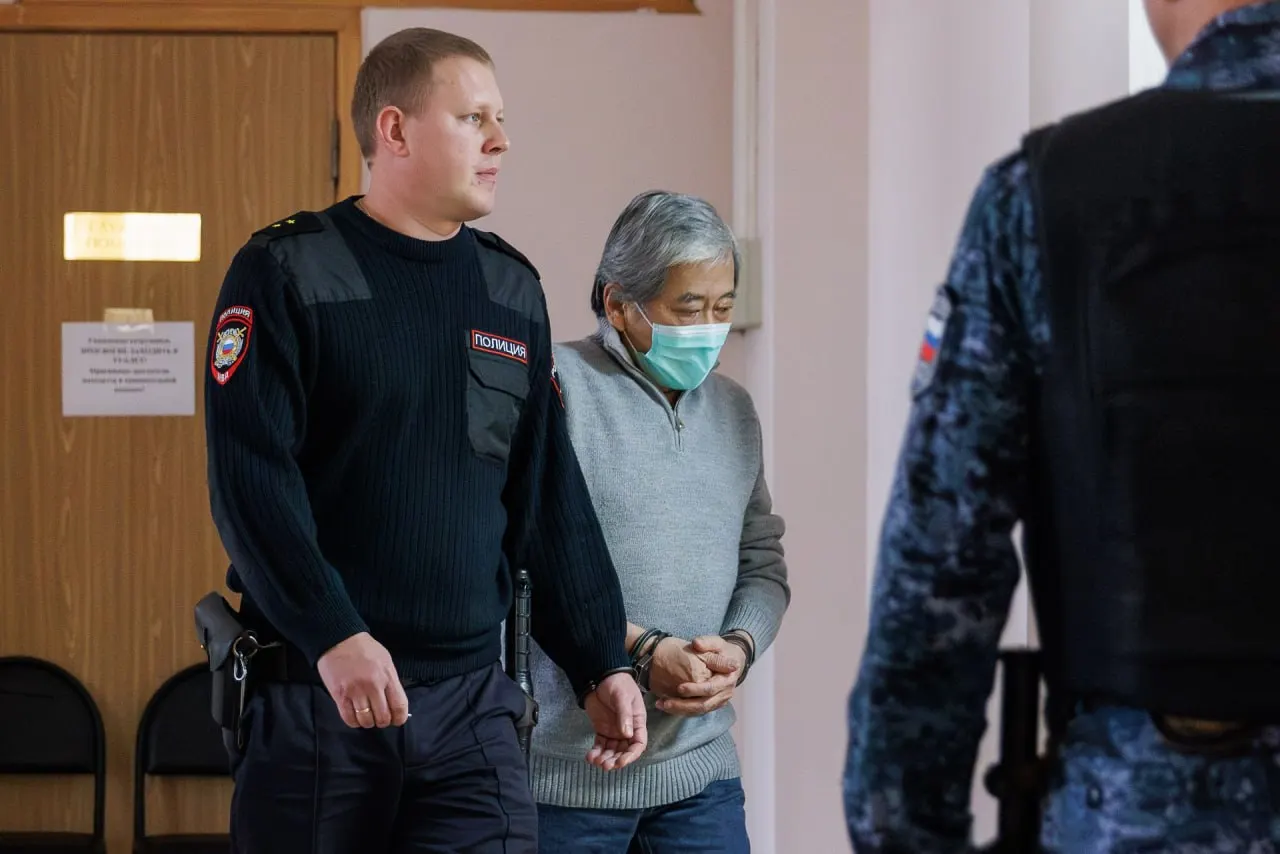 Материалы уголовного дела появились в картотеке Верховного суда; производство передано третьему составу уголовной коллегии.