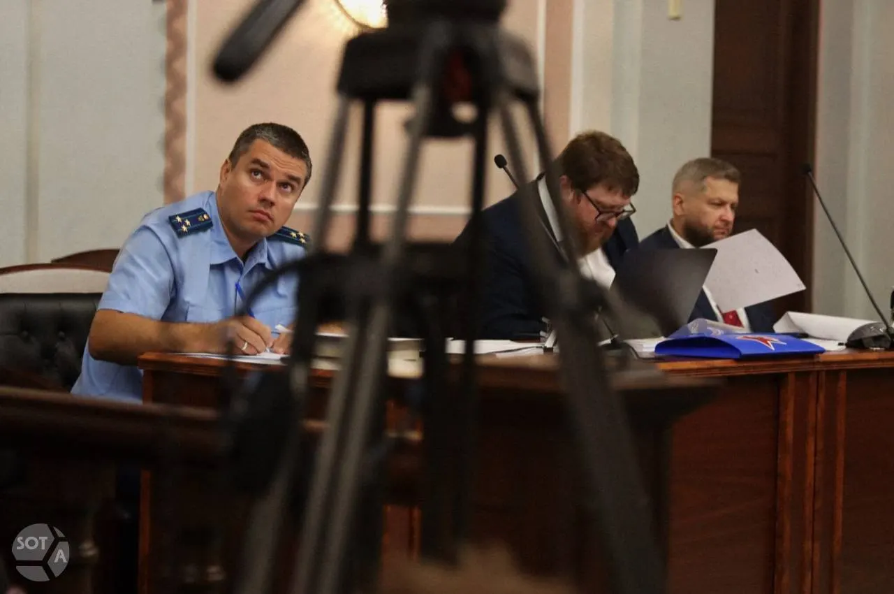 Прокурор заявил об основаниях для удовлетворения иска о снятии партии «Яблоко» с выборов и указал на возможные нарушения иностранного финансирования.