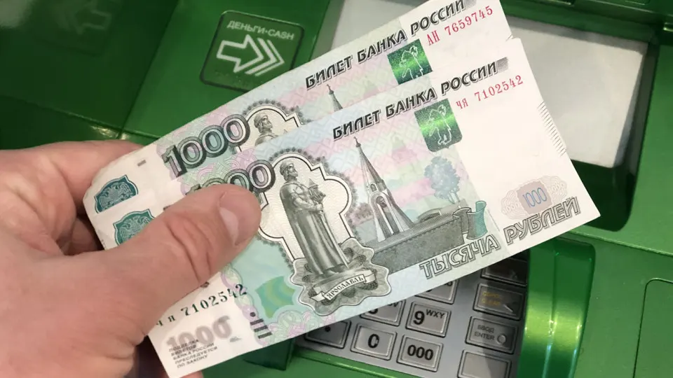 Ведомство разъяснило меры безопасности платежей: суточные и месячные лимиты на снятие наличных и переводы по номеру телефона, а также рекомендации по ночным операциям.