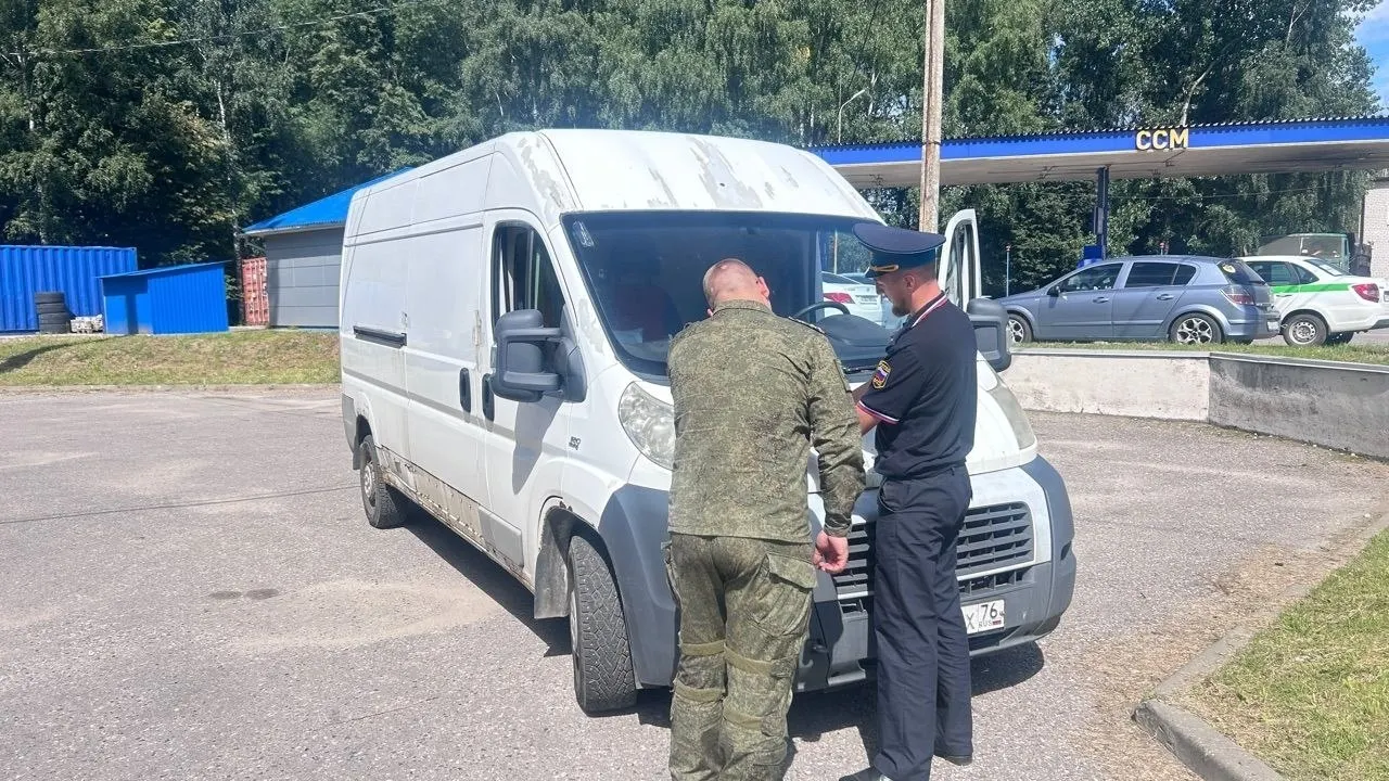 В Ярославской области восемь конфискованных автомобилей передано на нужды СВО; передано 21 транспортное средство в несколько регионов, автомобили будут реализованы, а выручка — в бюджет.