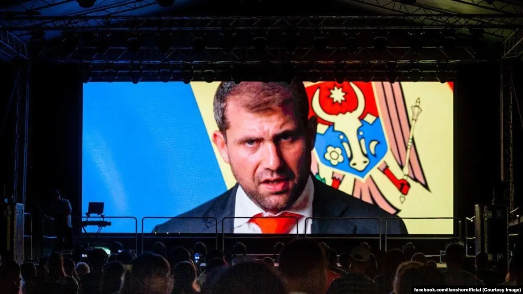 Расследование демонстрирует, как сеть подставных фирм через банки обходила санкции и перемещала десятки миллиардов долларов; причастны Илан Шор и госбанк ПСБ.