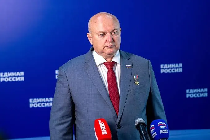 Первый зампред комитета по обороне Госдумы Андрей Красов заявил об отсутствии оснований для новой мобилизации; ранее представители властей опровергали подготовку к волне мобилизации.