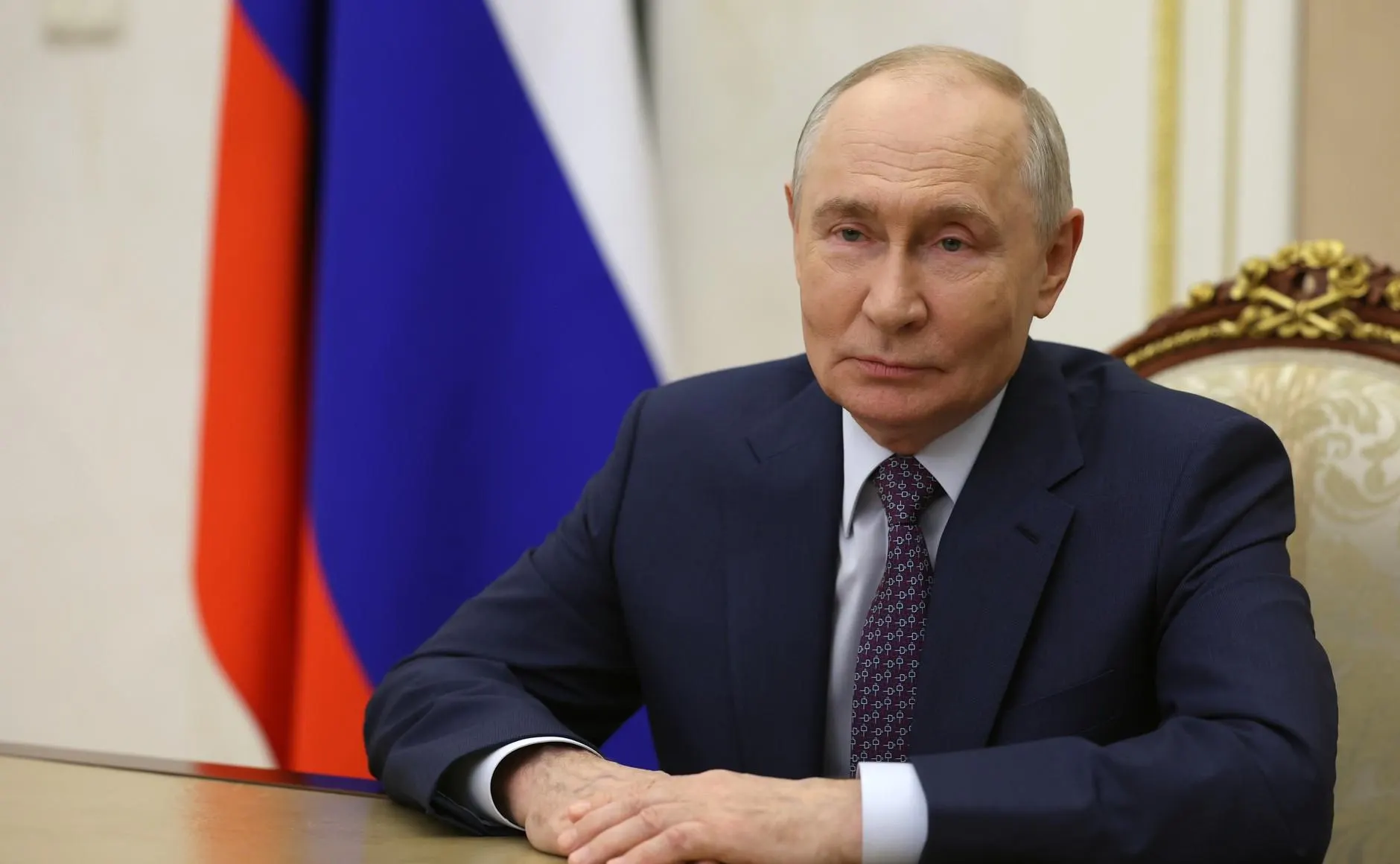 Президент напомнил, что успехи страны зависят от труда учителей и поблагодарил педагогов за их работу.