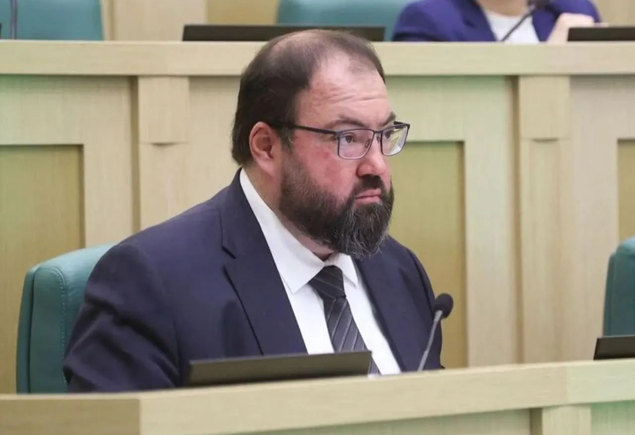 Государственные ведомства обсудили меры защиты дата-центров на фоне серий атак беспилотников, призванных минимизировать сбои в работе сервисов и инфраструктуры.