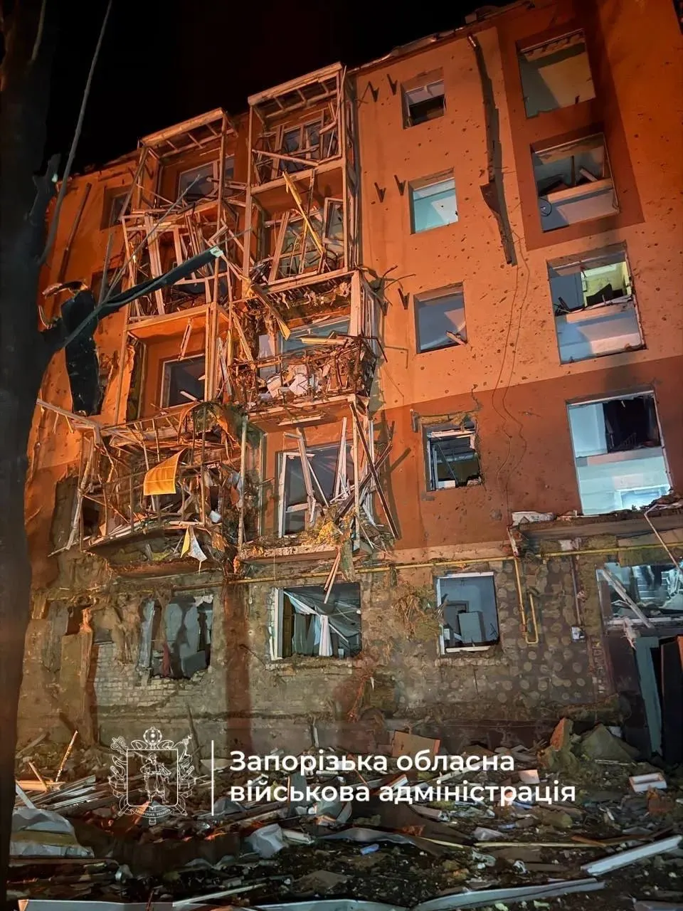 За ночь над регионами России произошли атаки беспилотников; Рязанский НПЗ частично остановил работу; суд вынес приговор за призывы к терроризму; США объявили новые санкции.